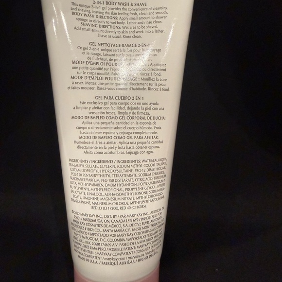 Mary Kay Hello Clean Set 2-in-1 Body Wash & Shave Gel and Hydrating Lotion - Picture 3 of 5